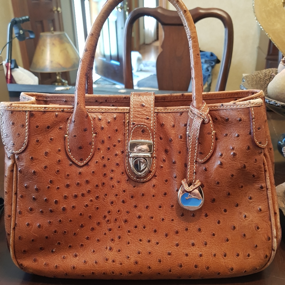 Dooney & Bourke